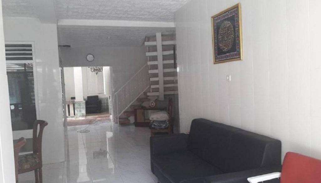 Hotel Graha Teras Syariah à Sorabaya Extérieur photo